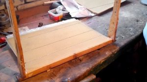 Как быстро прикрепить вощину к рамке и не испортить