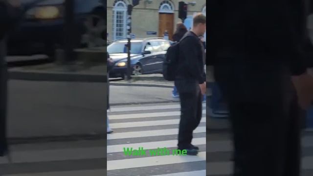 "Join me for a stroll around the city, and let me show you its beauties." смотреть онлайн