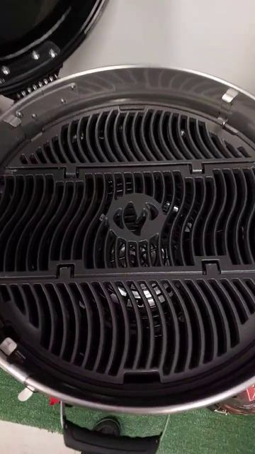 отличный подарок на Новый Год. Napoleon PRO22 LEG. #всепрогриль #новыйгод #подарки #гриль #барбекю смотреть онлайн