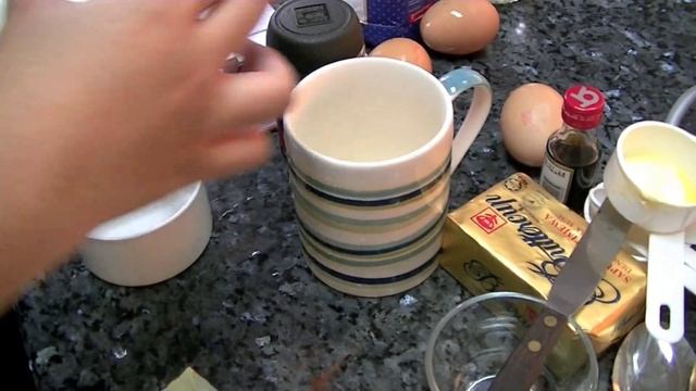Mari Memasak: Hershey's Mocha Molten Chocolate Cake! Yummy! :D смотреть онлайн