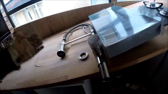Fitting Campervan Undermount Counter Sink Tap & John Guest Plumbing смотреть онлайн