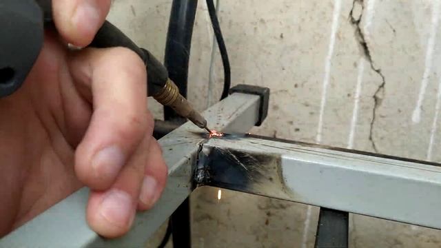 сварка,обварка двух деталей...!!! смотреть онлайн