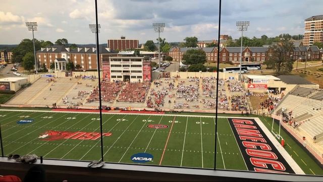 Senior Legacy смотреть онлайн