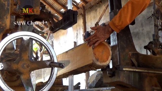 Wujud Kayu jati tua Berkulit hitam dengan serat hitam pekat! barang lelang yang menguntungkan смотреть онлайн
