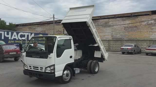 Isuzu Elf Самосвал смотреть онлайн