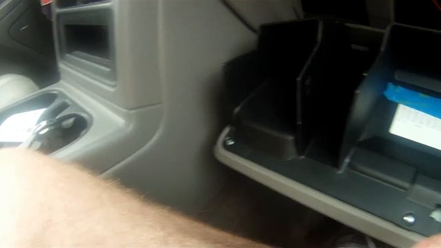 2005 GMC Sierra 2500HD - Identifying and fixing Interior Rattles. смотреть онлайн