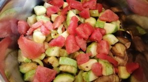 КУРИЦА ТУШЕНАЯ с ОВОЩАМИ и Картошкой в Кастрюле