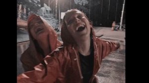 Kate Bush-runnin up that hill (deal with god)