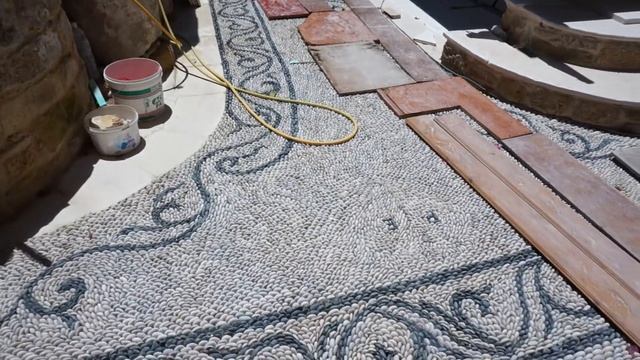 Traditional Greek pebblestone mosaic artist Stelios Grekos at work смотреть онлайн
