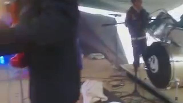 ABEJA MIOPE Y ABISPA DE LA MONTAÑA. Bailando y gozando en xochitonalco huautla смотреть онлайн