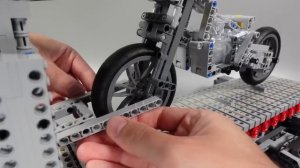 Мотоцикл из Lego, конструктор.