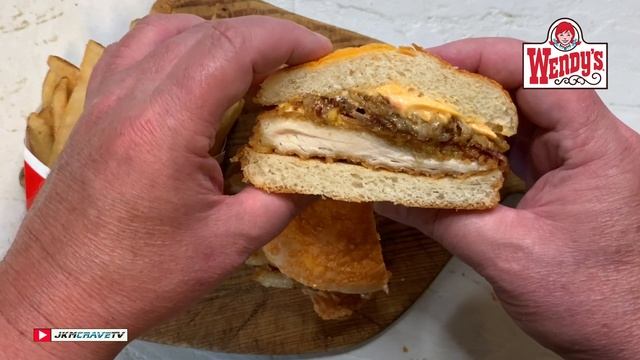 Wendy's® | BIG BACON CHEDDAR CHICKEN SANDWICH 👧🥓🧀🐔 | Taste Test & Review | JKMCraveTV