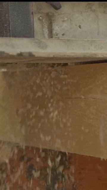 СТРОГАНИЕ БРУСА В ЦЕХУ НОРЛАФТ #лафет #норвежскийдом #shorts