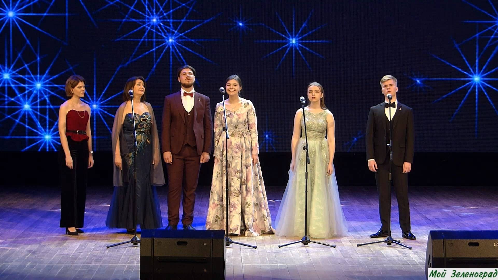 Маленький принц. Поют учащихся и преподаватели Курского музыкального колледжа им. Г. В. Свиридова смотреть онлайн