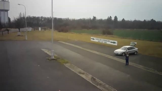 First Flight Syma X8hw