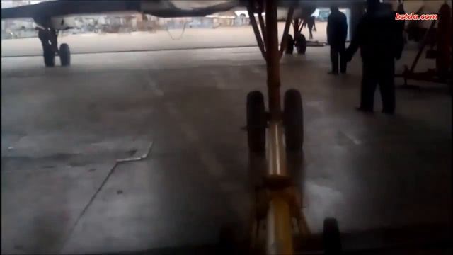 Tractor Belarus 320 and aircraft смотреть онлайн