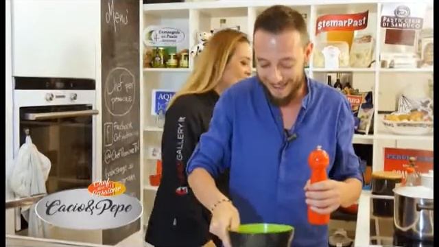 Chef per Passione S01P81 Valentina Scarnecchia Matteo Monforte Bucatini cacio e pepe смотреть онлайн