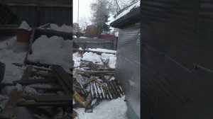 Разбираю стропилы крыши второго этажа. День 5