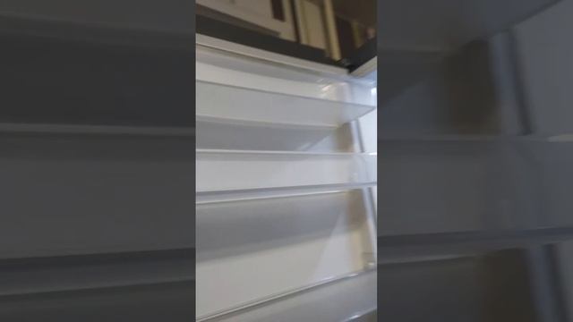 Распаковка — Холодильник с морозильником LG DoorCooling+ GA-B509CMUM смотреть онлайн