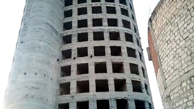 Башня Виноделов - прыжки 75 м Rope Jumping Moldova смотреть онлайн