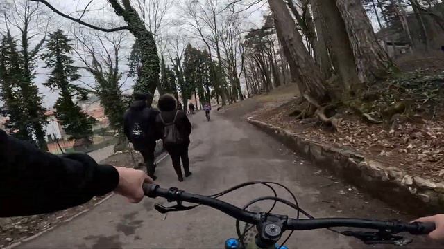 AVEAM VOIE SA INTRU? смотреть онлайн