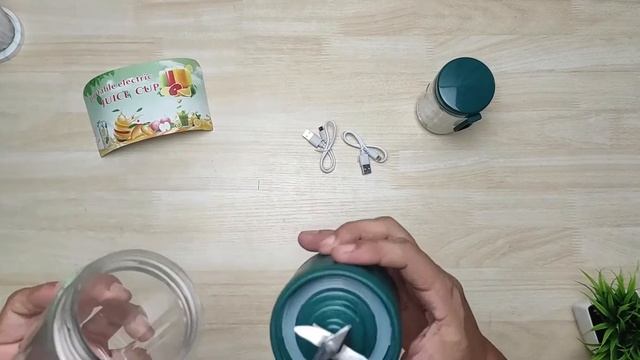 Unboxing Blender Portable Yang Paling Laris Di Shopee - Portable Juicer | Ecentio