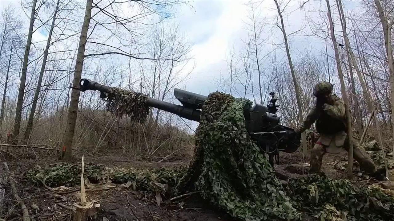 Российские бойцы громят вражеских позиций в курском приграничье