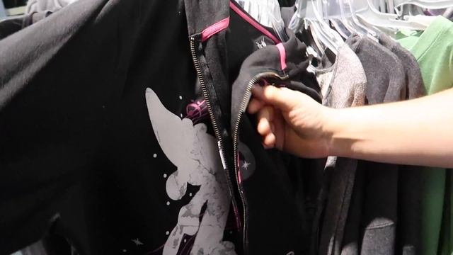 Disney Parks Merchandise in the Disney Outlet Store! смотреть онлайн