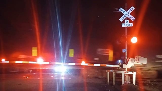 NB UP Manifest Train With Big Power Leading in Eaton Co! #RockyMountainRailfan смотреть онлайн