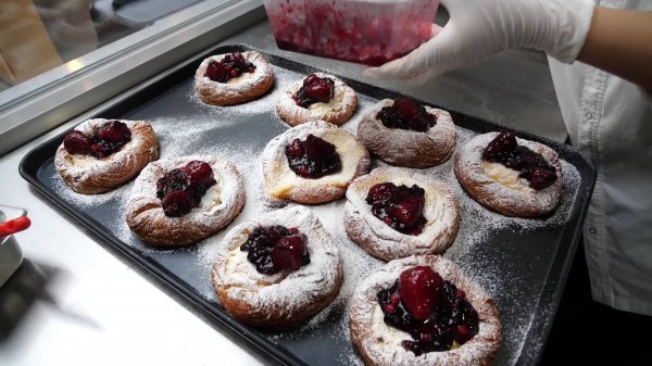 Влог из пекарни Bakery vlog Приготовление выпечки