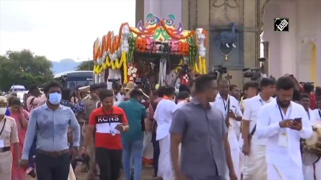 Goddess Chamundeshwari’s Idol Reaches Mysore Palace From Chamundi Hills On Dasara | Catch News смотреть онлайн