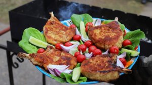 Сочные и хрустящие стейки на косточке