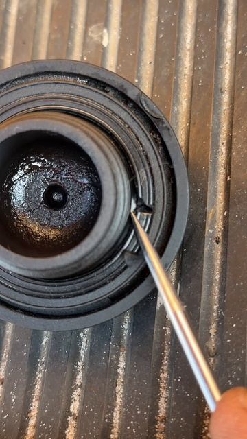 Honda 15613-PC6-000
Прокладка крышки маслозаливной горловины