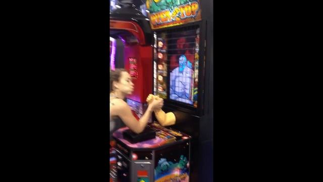 JOKR Beats The Female Game on Over the Top (Arm Wrestling)! смотреть онлайн