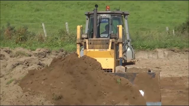 Аренда бульдозера Komatsu D65 в спб смотреть онлайн