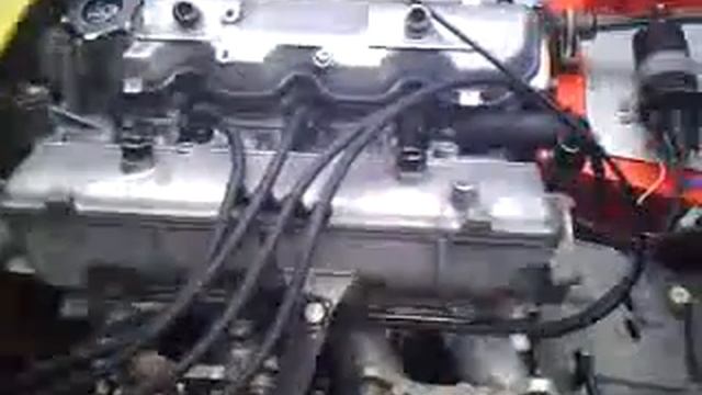 Fiat 132 engine Revving motor смотреть онлайн