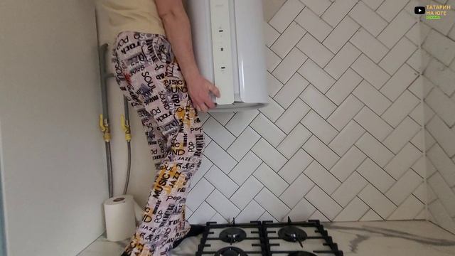 КУПИЛИ ДОМ НА ЮГЕ ПОДГОТОВИЛ ВСЕ ДЛЯ ПОКОННИКА КУПИЛИ ВЫТЯЖКУ КУХНЯ МЕНЯЕТСЯ ЖЕНЕ НРАВИТСЯ смотреть онлайн