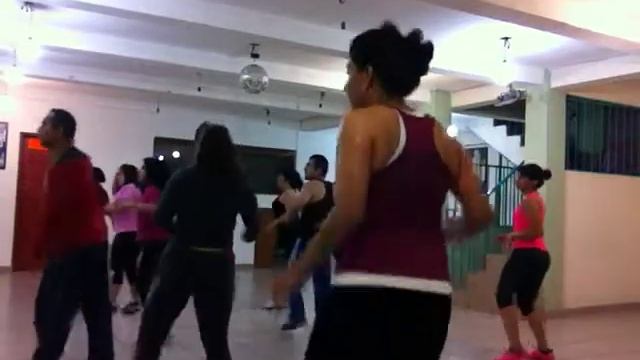 Clase zumba смотреть онлайн