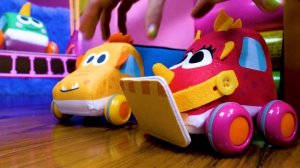 Песенки для детей с машинками Мокас — Игрушки для самых маленьких