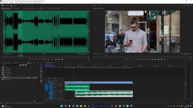 How to fade audio in Premiere Pro 2023 (QUICK and EASY!) смотреть онлайн