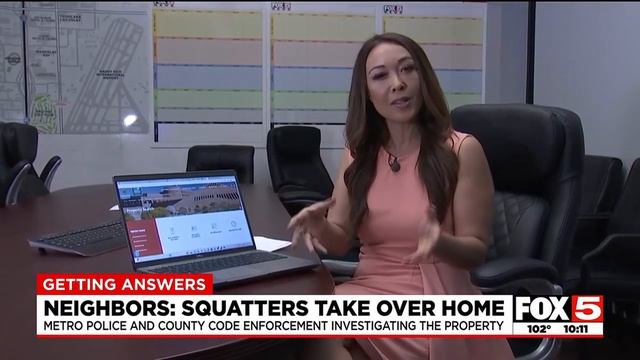 Neighbors concerned about squatters in vacant Las Vegas Valley home смотреть онлайн