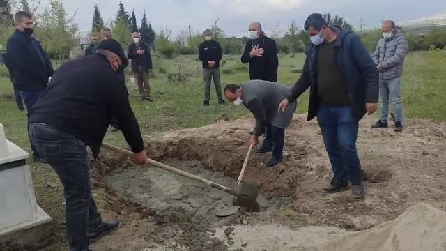 Aleviler'de cenaze defin işlemi смотреть онлайн