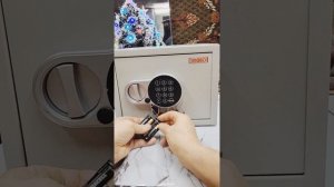 Как легко открыть закрытый сейф
