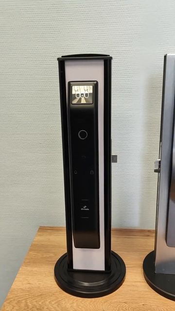 Уличные двери со смарт замок DIRCODE U800 от завода Двекрон! Большой выбор электронных дверей! смотреть онлайн