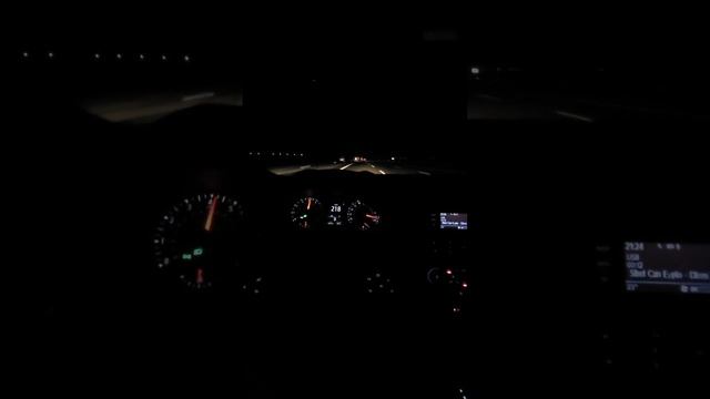 Megane 1.3Tce ile gece otoban yolculuğu смотреть онлайн