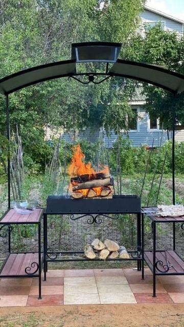 Разборная беседка-мангал ММ-27, сталь 3 мм, по тел.8-495-764-44-02 или https://mos-mangal.ru/?p=433 смотреть онлайн