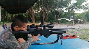 hatsan barrage .22, /5,5mm, semiautomático, Rifle de aire PCP semiautomático Hatsan Barrage