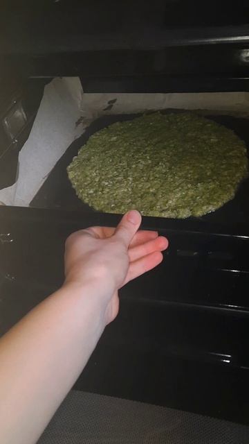 когда всё прилипло к пергаменту почти намертво и пришлось есть её ложкой 🤣 смотреть онлайн