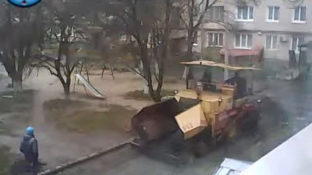 Авто монстры ! Гигантские машины ! Асфальтоукладчик 3 смотреть онлайн