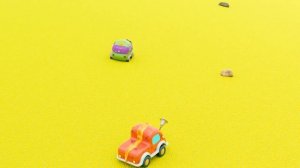 Машинки Мокас играют в жмурки! Развивающие мультфильмы для детей про машинки